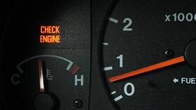 Почему загорелся индикатор Check Engine (код P2110) в Снежная Королева